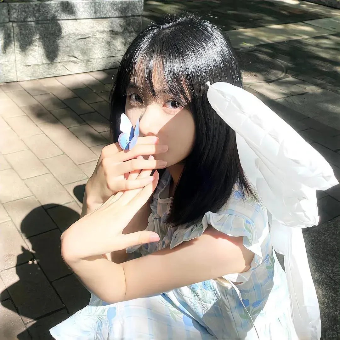 珊珊 封面